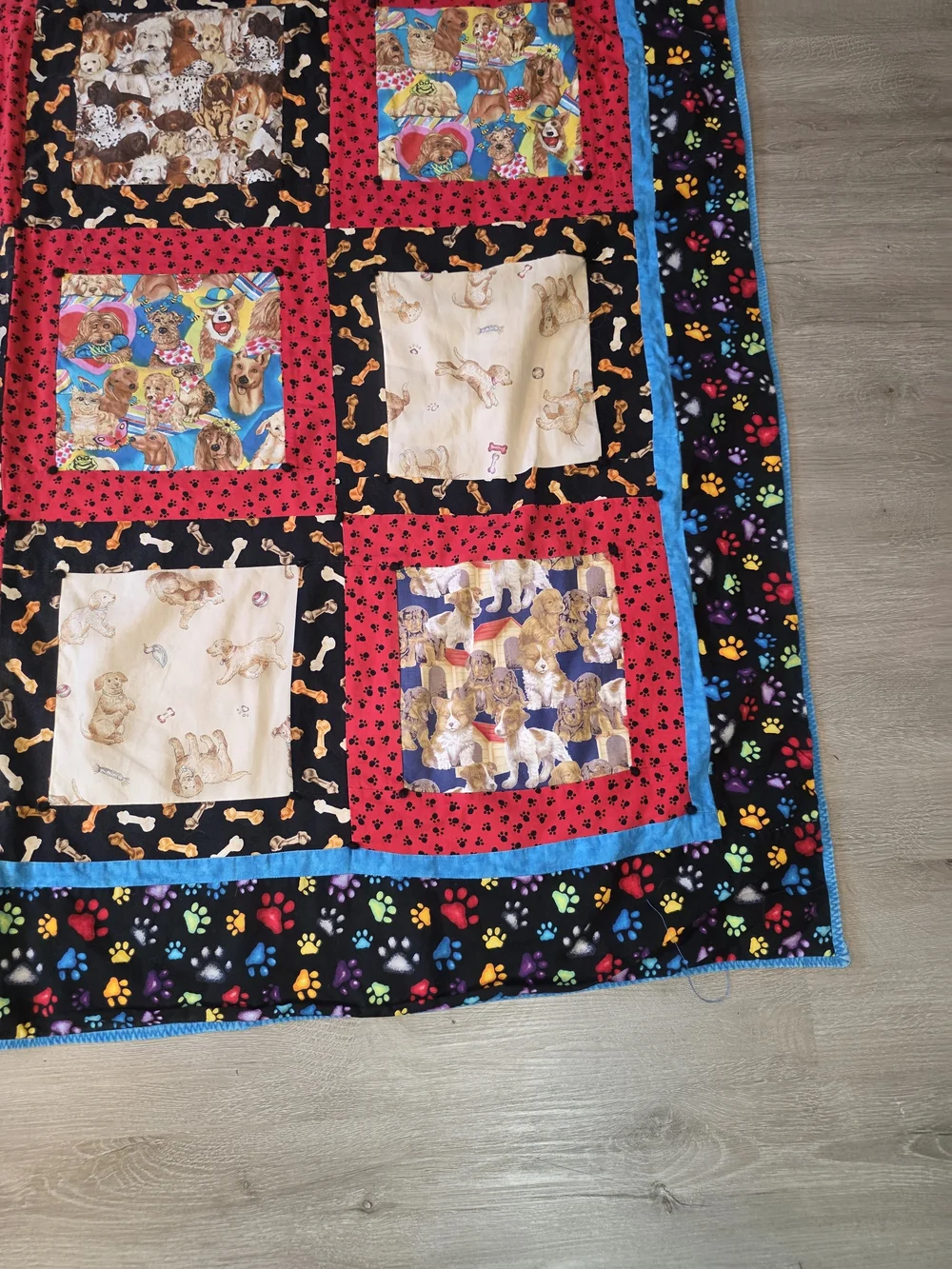 Sewing Dogs Handmade Dog Lover Quilt 52 x 63 Lap, Throw, Blanket, Gift
